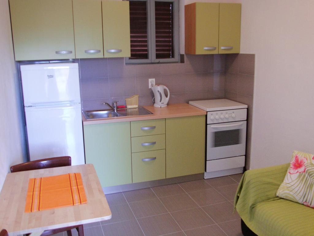 Apartments Sonija Gdinj Extérieur photo